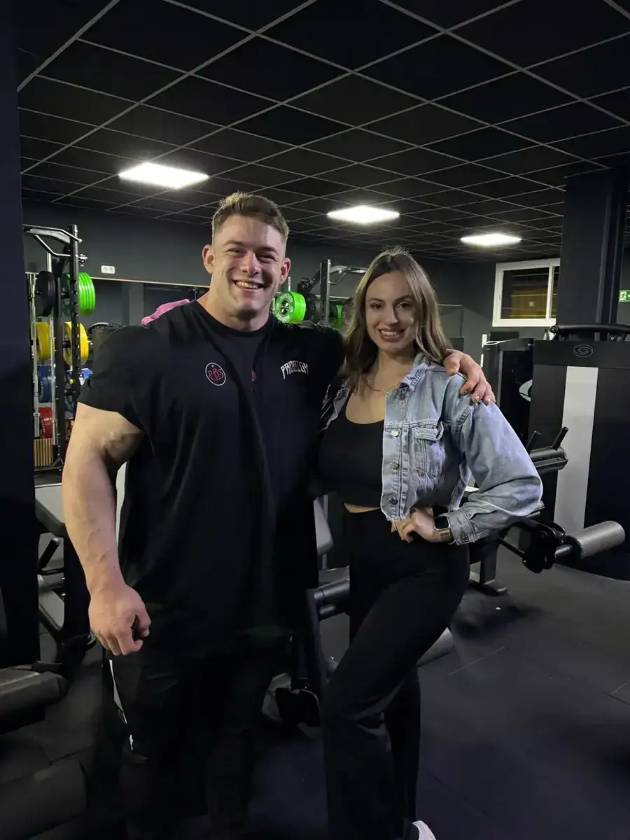 Gente entrenando en un gimnasio de Mallorca