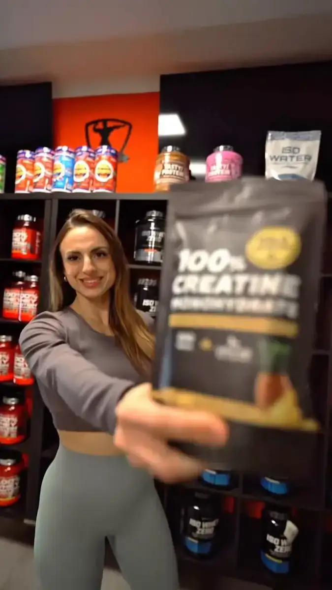 Asesoramiento sobre suplementación en el mostrador de la tienda
